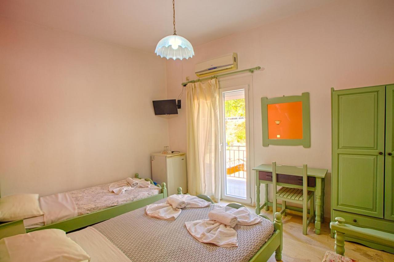 Sideris Lambros Rooms Parga Exterior foto